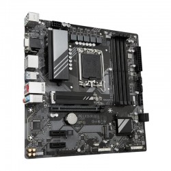 PLACA BASE GIGABYTE...